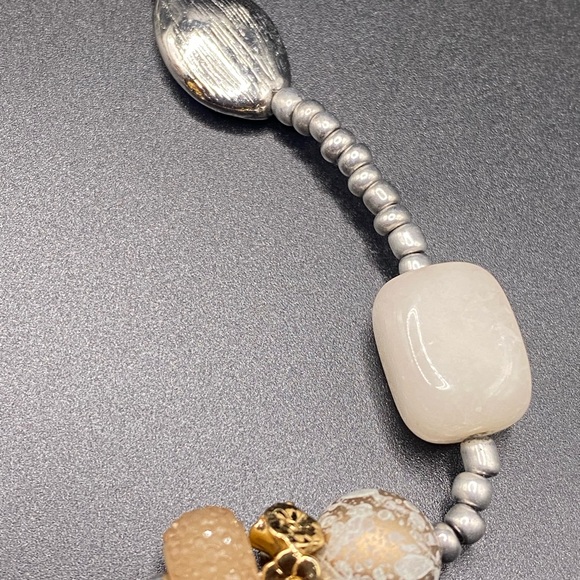 Chico’s Sculptured Beaded Necklace 18” - Picture 4 of 15